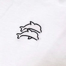 Load image into Gallery viewer, Logo in embroidery at chest 
